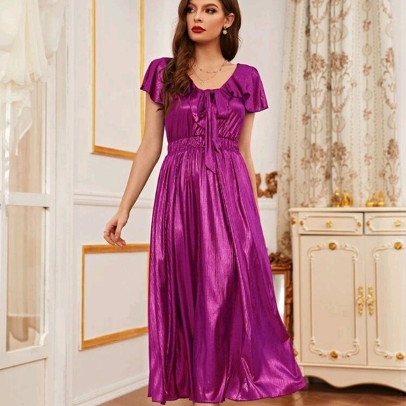 Women's shiny silky dress - Picture 1 of 7